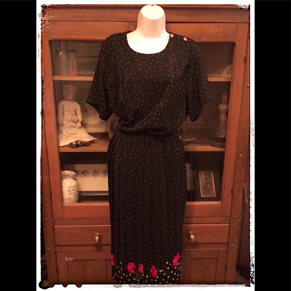 Size 18w Leslie Fay Vintage Dress—Used Condition.